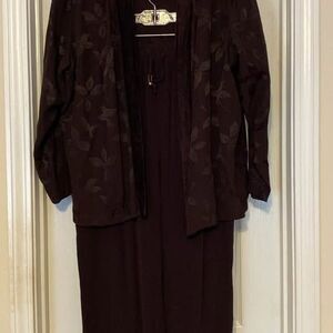 Women’s 2 piece outfit pants and jacket Brown size Petite Large Coldwater Creek